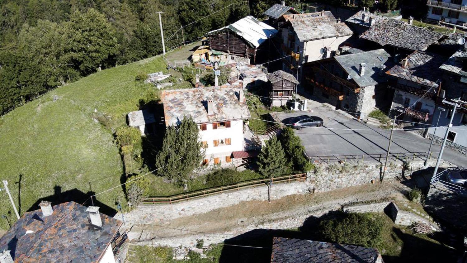 Relax & Sports -Cervinia- Maison Valtournenche Esterno foto