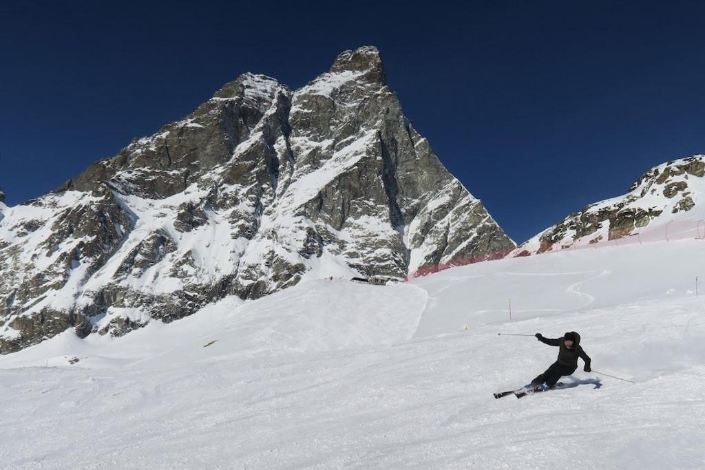 Relax & Sports -Cervinia- Maison Valtournenche Esterno foto